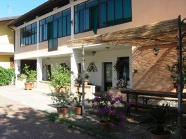 Il Vigneto Affittacamere Manerba del Garda Bagian luar foto